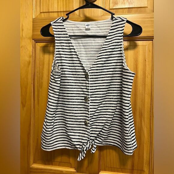 Old Navy size M black and white stripe tie front tank with buttons - Picture 1 of 6